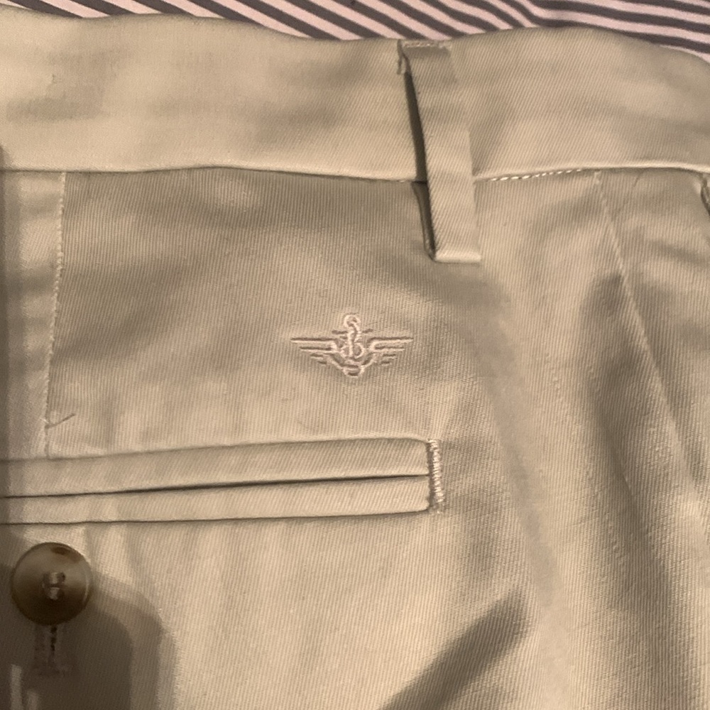 Men’s Dockers size 38x32 - Picture 2 of 6